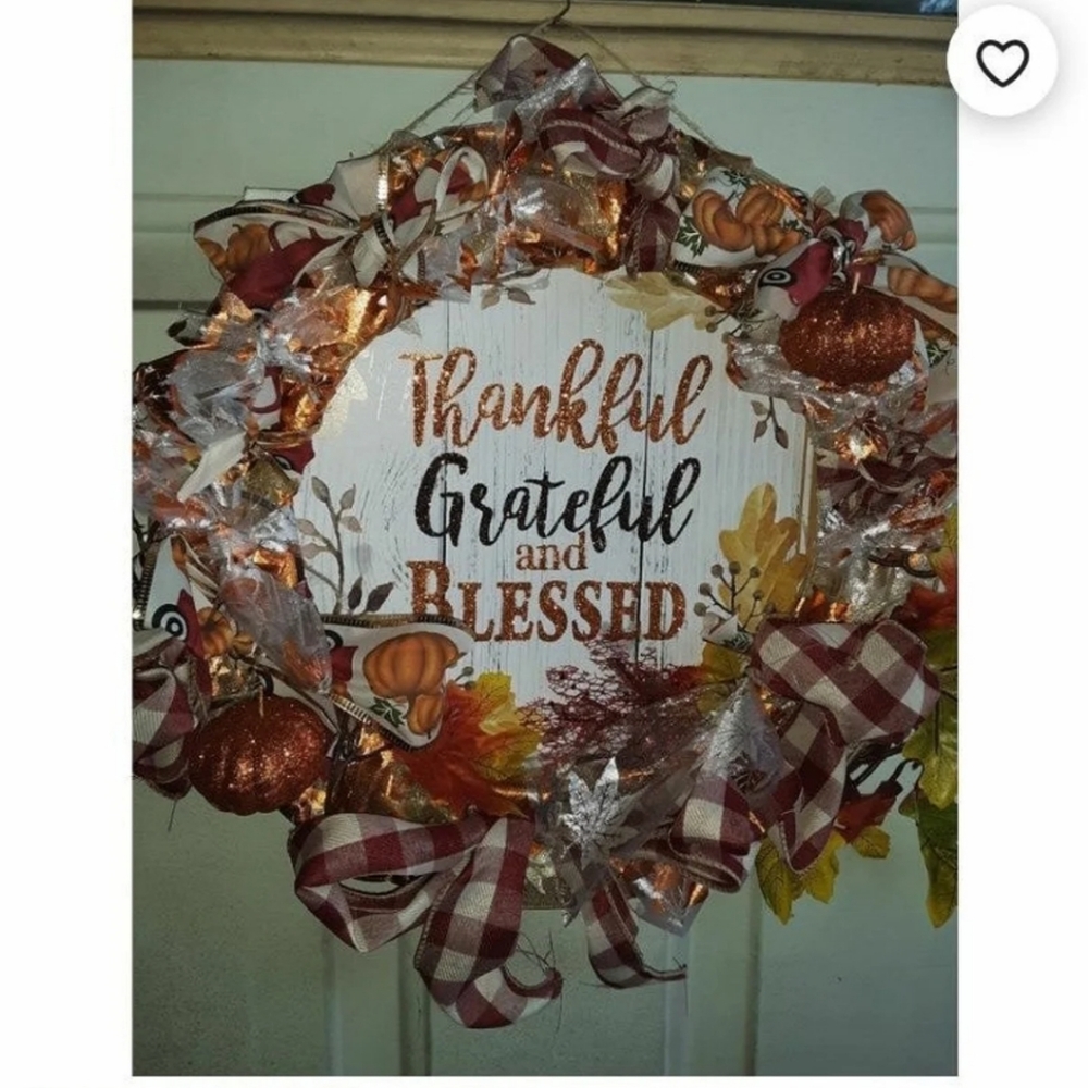 Handmade beautiful fall wreath!🍁